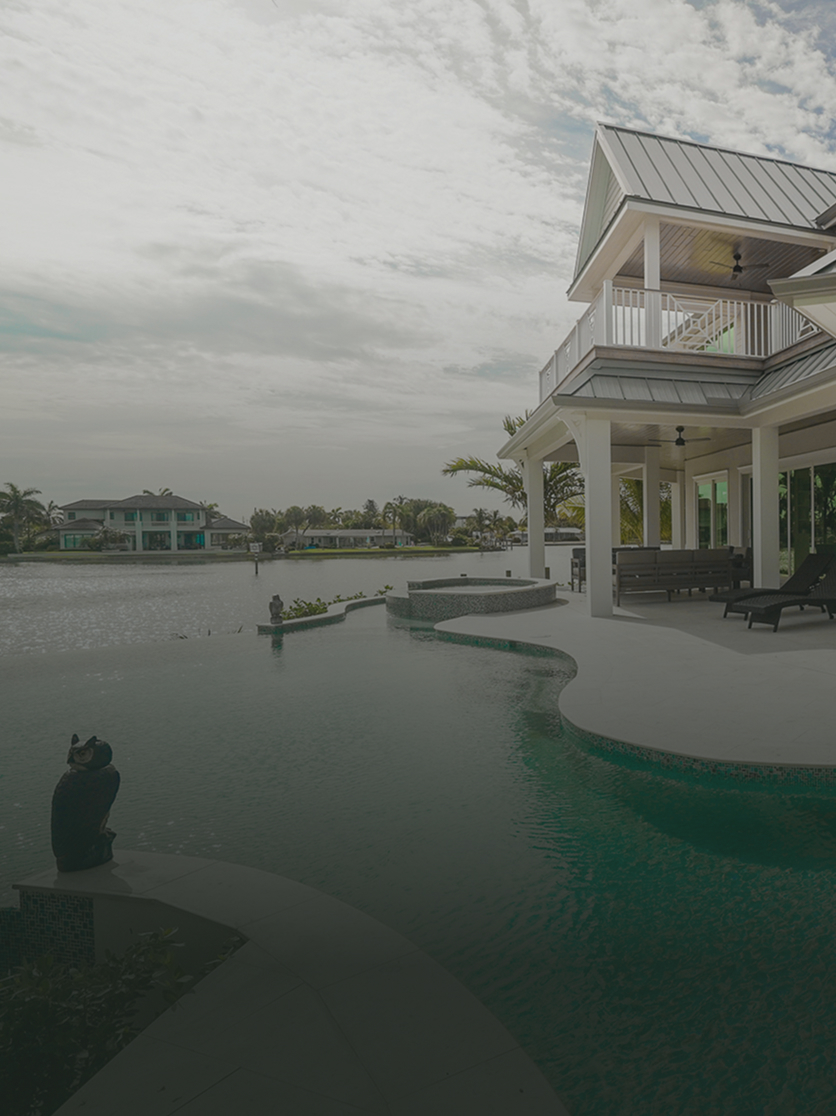 Infinity edge pool